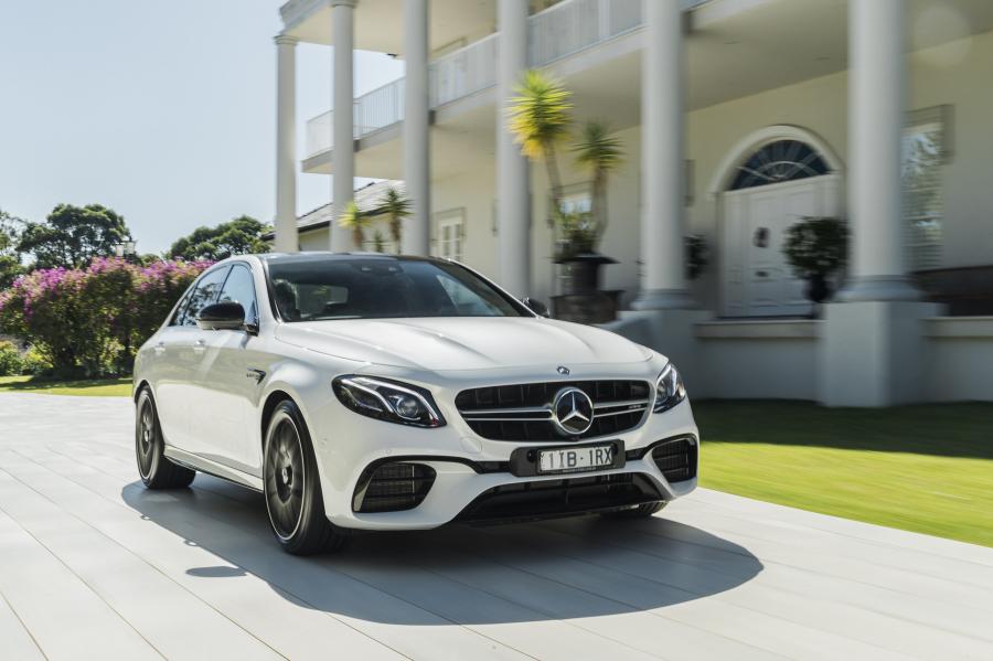  Mercedes-AMG E63 S 4Matic+ 2017 года  (AU) (фото 4 из 40)